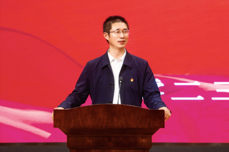 罗士喜教授为看球师生作“学习贯彻习近平新时代中国特色社会主义思想”专题报告 罗士喜教授为看球师生作“学习贯彻习近平新时代中国特色社会主义思想”专题报告