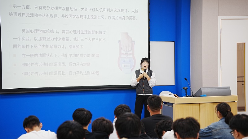 省教育厅“大听课 大调研”活动第五调研组来校听课调研指导工作 省教育厅“大听课 大调研”活动第五调研组来校听课调研指导工作