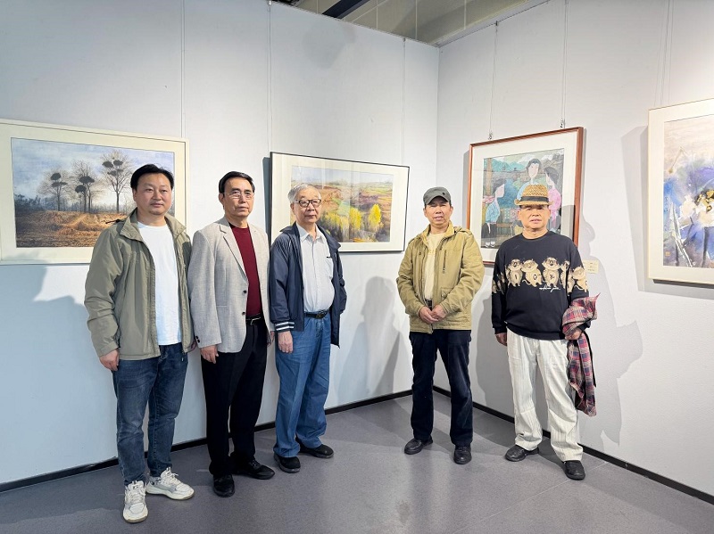 “水色之彩”—— 高校水彩创作河南省巡展在看球拉开帷幕