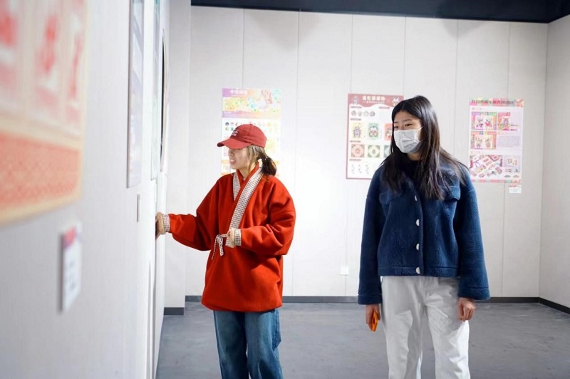 第四届“创意河南”艺术设计大赛获奖作品展暨“设计创新 赋能河南”高等学校设计教育高质量发展学术研讨会在看球举行