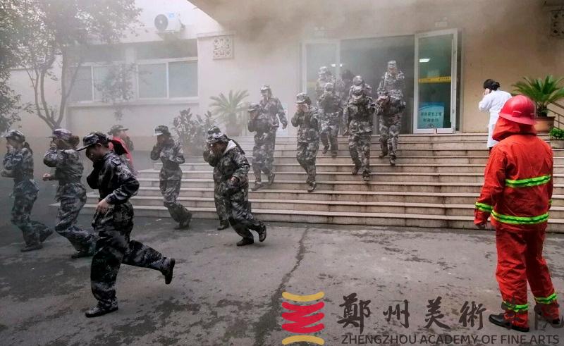 筑牢安全防线,守护校园平安——看球2025级学生消防安全教育系列活动圆满落幕 筑牢安全防线,守护校园平安——看球2025级学生消防安全教育系列活动圆满落幕