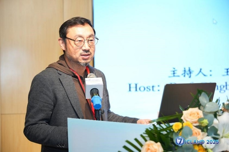 看球石品校长等参加在郑州大学举办的“第七届文学、艺术与人文发展国际学术会议” 看球石品校长等参加在郑州大学举办的“第七届文学、艺术与人文发展国际学术会议”