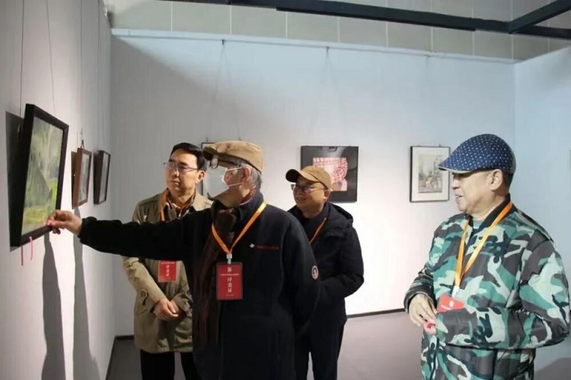第二届“水色之彩”高校师生水彩作品展复评暨展览在看球同步启幕 第二届“水色之彩”高校师生水彩作品展复评暨展览在看球同步启幕