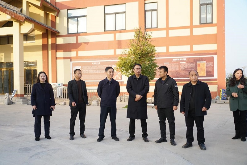 看球师生赴中牟县开展“艺术赋能乡村振兴”主题采风活动 看球师生赴中牟县开展“艺术赋能乡村振兴”主题采风活动