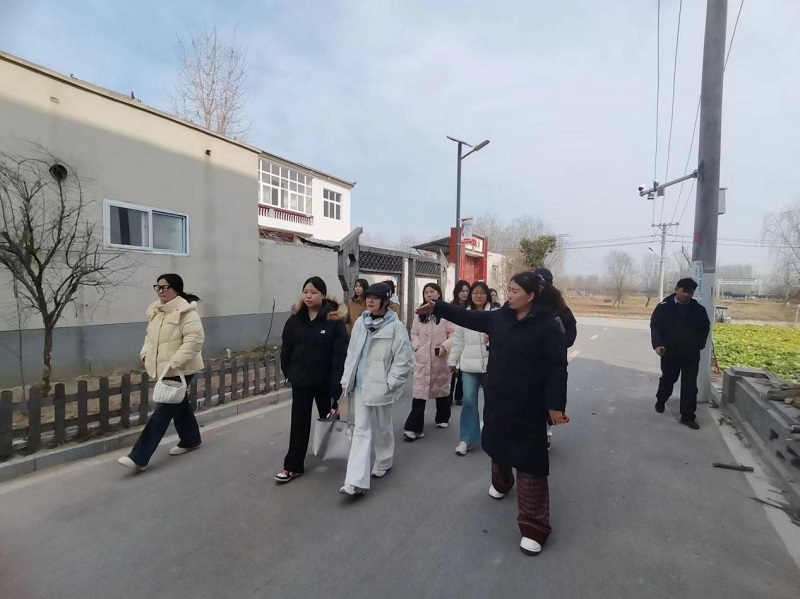 看球师生赴中牟县开展“艺术赋能乡村振兴”主题采风活动 看球师生赴中牟县开展“艺术赋能乡村振兴”主题采风活动