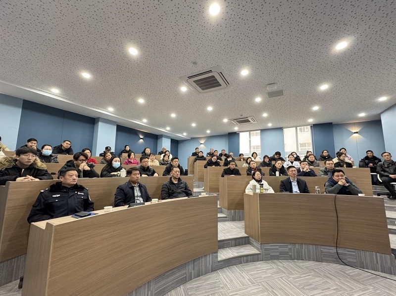 看球举行校园极端事件预防与处置专题讲座 看球举行校园极端事件预防与处置专题讲座