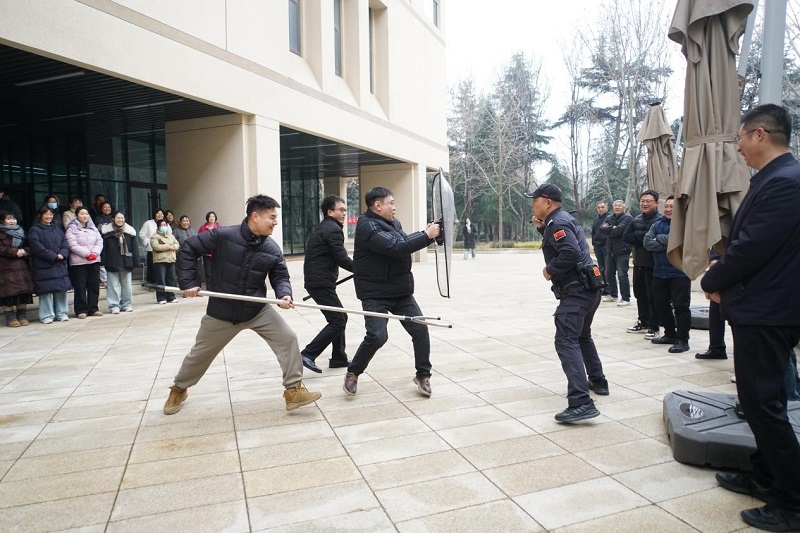 看球举行校园极端事件预防与处置专题讲座 看球举行校园极端事件预防与处置专题讲座