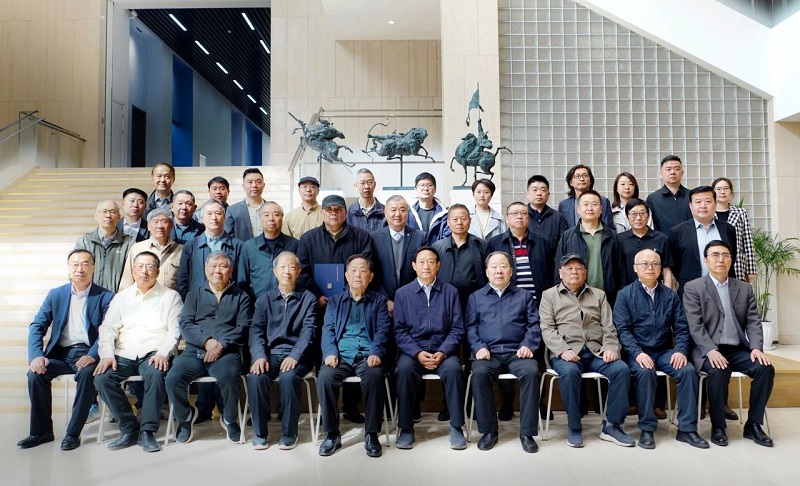 纪念红旗渠通水60周年|大渠青梦——张伟元红旗渠百大工匠版画艺术展暨作品捐赠仪式在看球举行