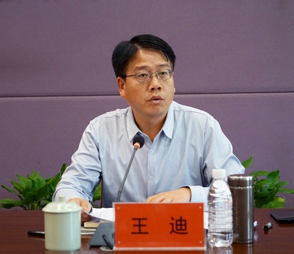 河南省教育厅学生资助工作绩效评价专家莅临看球直播官网入口检查指导工作 河南省教育厅学生资助工作绩效评价专家莅临看球直播官网入口检查指导工作