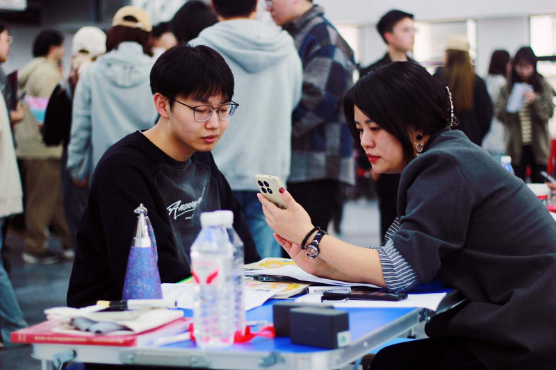 校企联动拓岗位,暖心护航稳就业 -- 看球成功举办2026年毕业生供需见面会 校企联动拓岗位,暖心护航稳就业 -- 看球成功举办2026年毕业生供需见面会