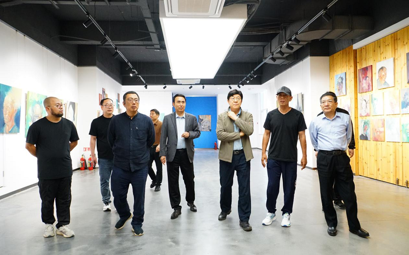 落实立德树人根本任务 努力办有信仰的教育 ——河南省教育厅原厅长郑邦山莅临看球作专题报告 落实立德树人根本任务 努力办有信仰的教育 ——河南省教育厅原厅长郑邦山莅临看球作专题报告