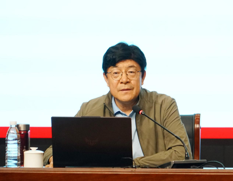 落实立德树人根本任务 努力办有信仰的教育 ——河南省教育厅原厅长郑邦山莅临看球作专题报告 落实立德树人根本任务 努力办有信仰的教育 ——河南省教育厅原厅长郑邦山莅临看球作专题报告