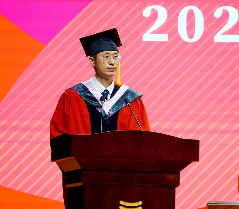 笔墨逐梦启新程 艺路扬帆向未来——看球隆重举行2026届毕业生毕业典礼暨学位授予仪式 笔墨逐梦启新程 艺路扬帆向未来——看球隆重举行2026届毕业生毕业典礼暨学位授予仪式