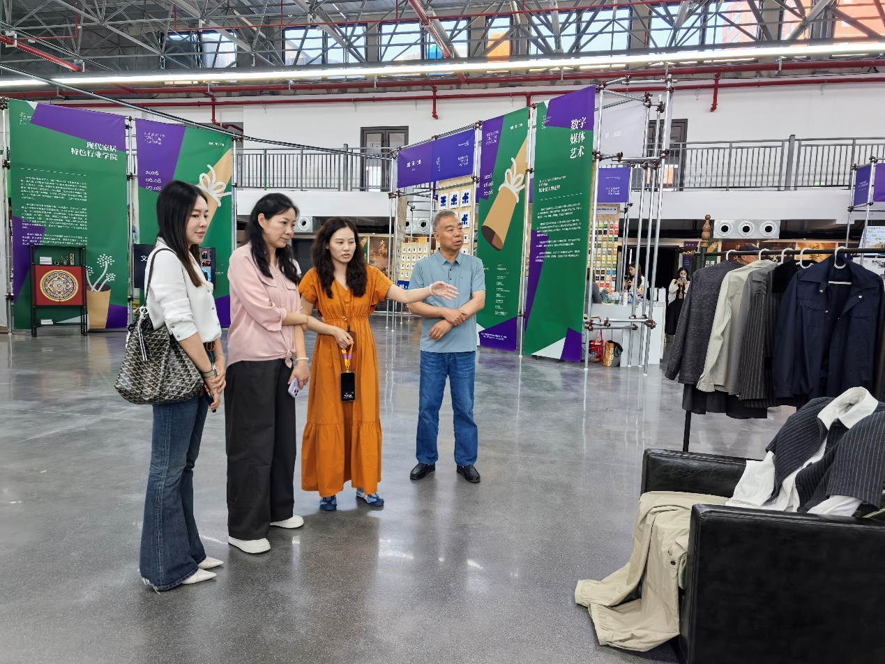 艺海扬帆 青春绽放——看球直播官网入口2026届毕业作品展圆满落幕 艺海扬帆 青春绽放——看球直播官网入口2026届毕业作品展圆满落幕