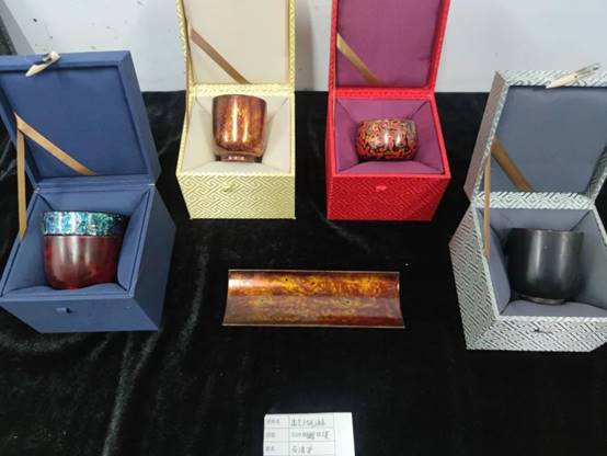 工艺美术专业课程作业展 图片