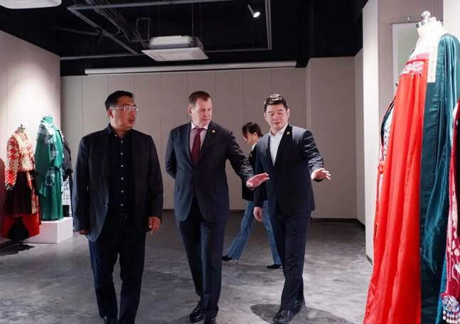 看球与俄罗斯国立工艺美术大学持续推进合作交流 图片