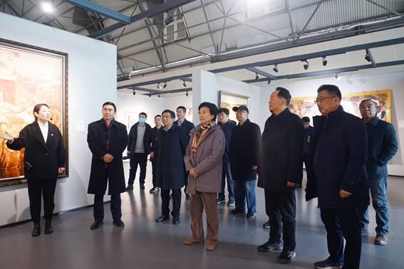 河南省关工委主任赵素萍一行到看球考察指导工作 河南省关工委主任赵素萍一行到看球考察指导工作
