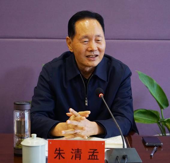 河南省关工委主任赵素萍一行到看球考察指导工作 河南省关工委主任赵素萍一行到看球考察指导工作
