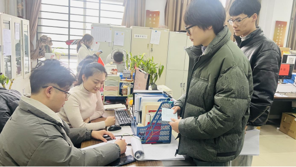收好心 起好步 开好局——看球新学期各项工作实现“开门红” 收好心 起好步 开好局——看球新学期各项工作实现“开门红”