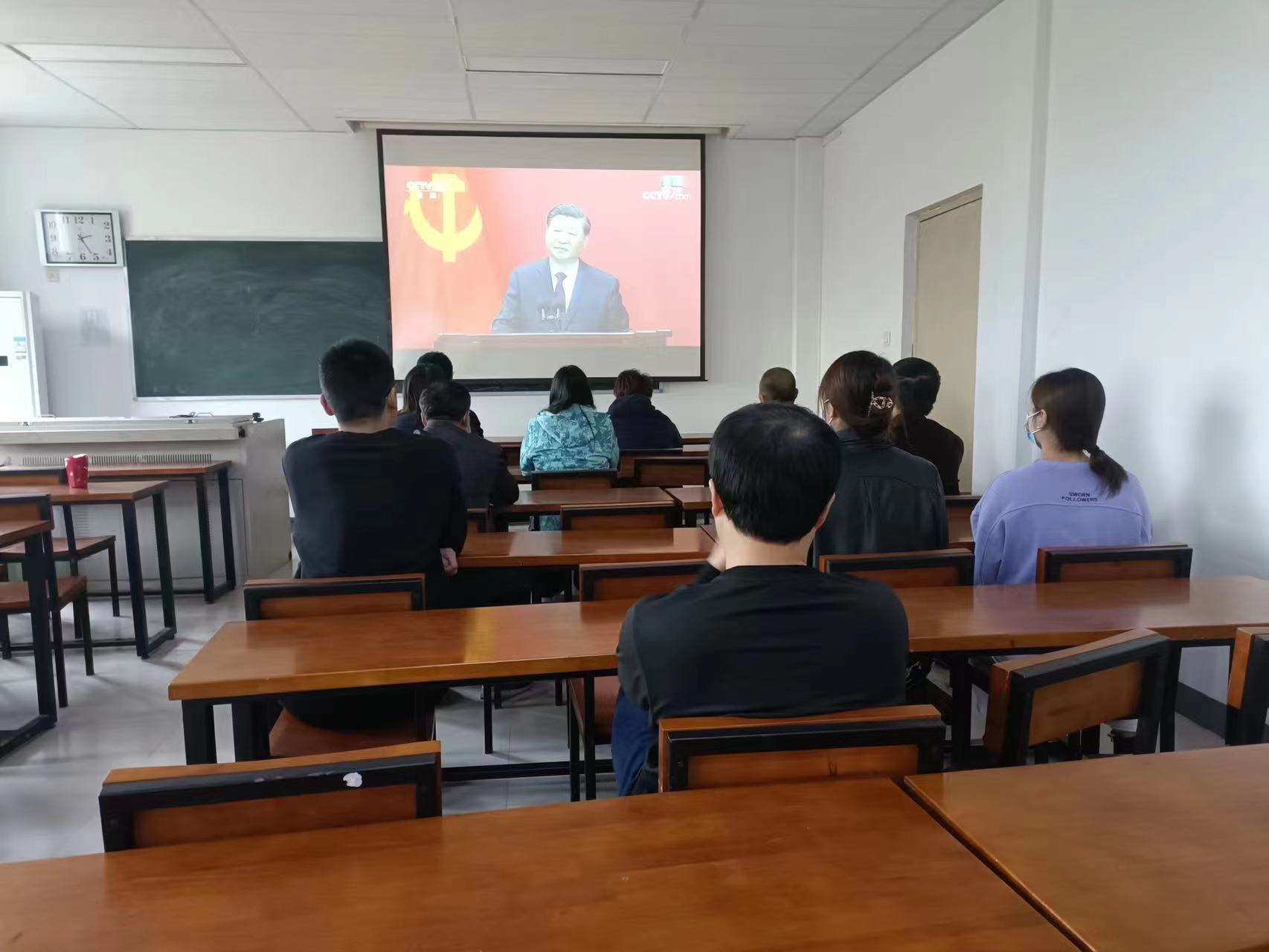 聚焦二十大 一起学报告│我院掀起学习贯彻党的二十大精神高潮 聚焦二十大 一起学报告│我院掀起学习贯彻党的二十大精神高潮