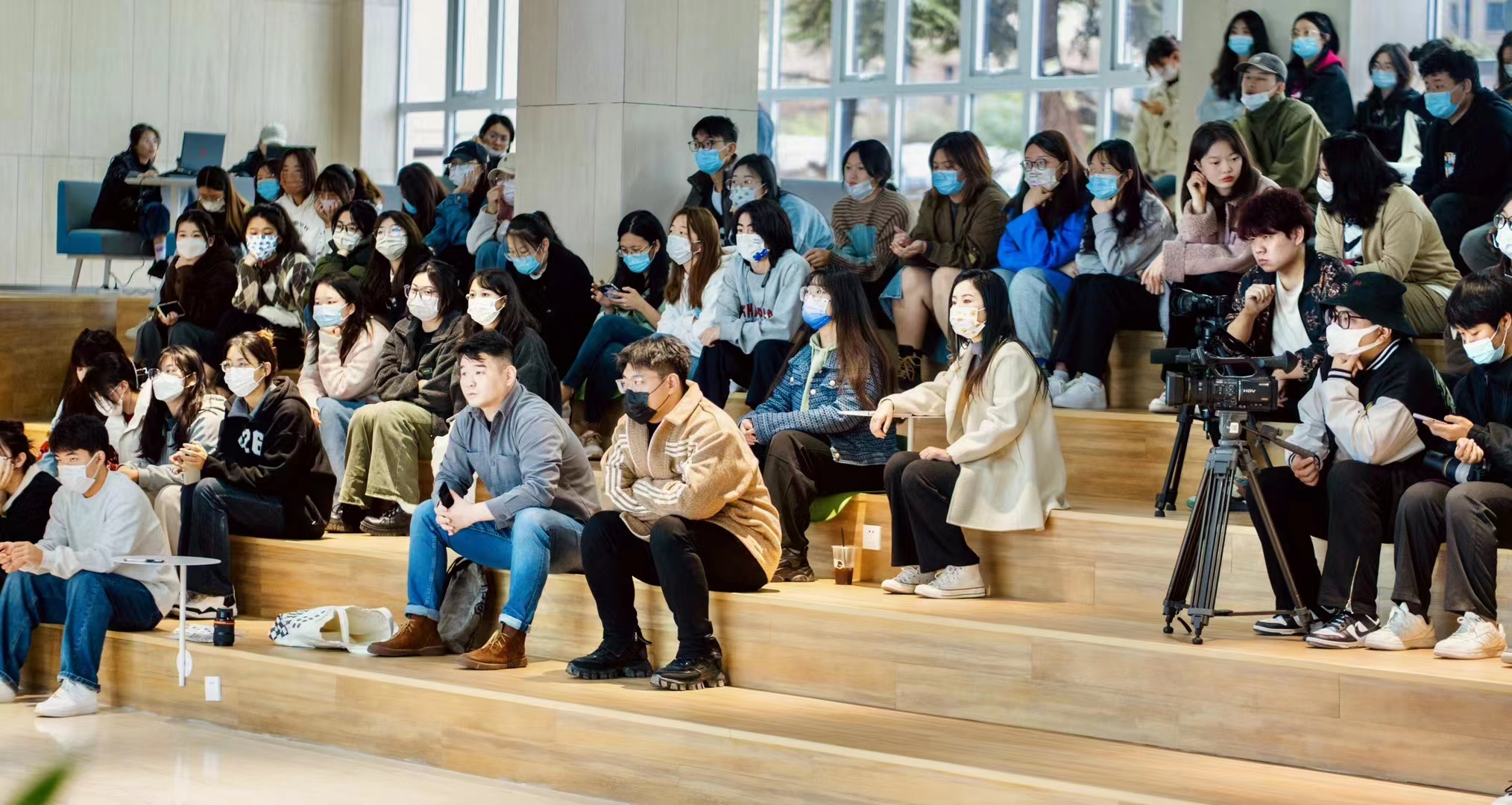 听老师们讲留学那些事儿—教师海外留学经验分享会成功举办 听老师们讲留学那些事儿—教师海外留学经验分享会成功举办