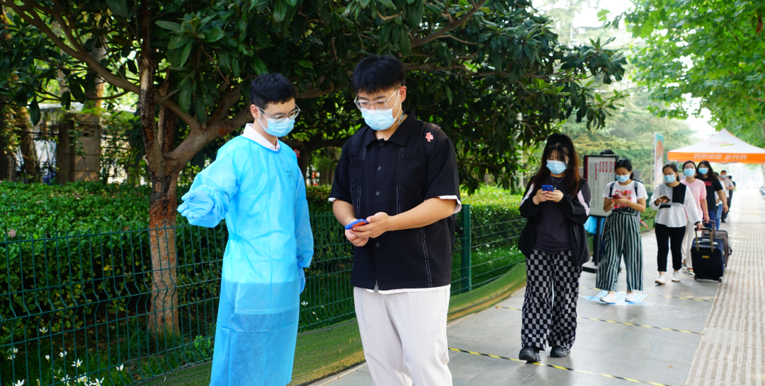 我院开展秋季学期学生返校疫情防控应急演练 我院开展秋季学期学生返校疫情防控应急演练