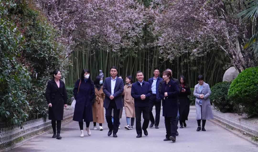 河南博物院副院长、工会主席史自强一行莅临我院调研指导工作 河南博物院副院长、工会主席史自强一行莅临我院调研指导工作