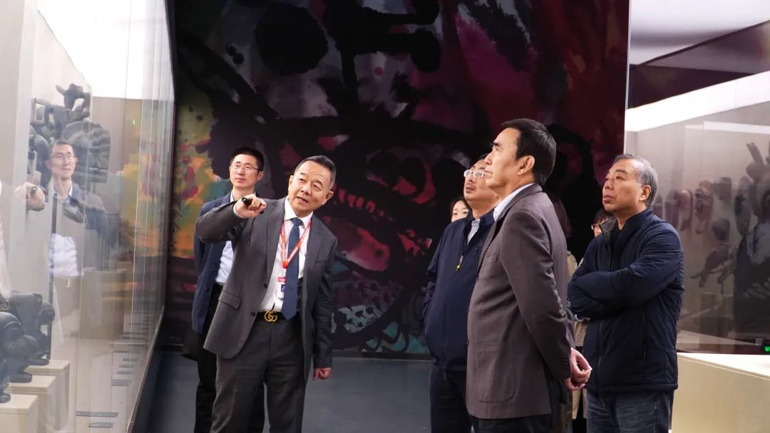 访企拓岗|学院领导带队赴郑州大信家居有限公司考察调研 访企拓岗|学院领导带队赴郑州大信家居有限公司考察调研