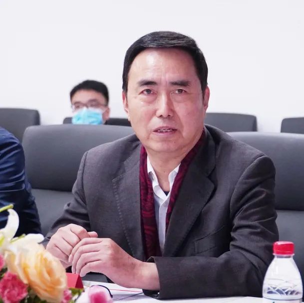 我院与郑州印之星印务有限公司共建省级大学生校外实践教育基地揭牌 我院与郑州印之星印务有限公司共建省级大学生校外实践教育基地揭牌