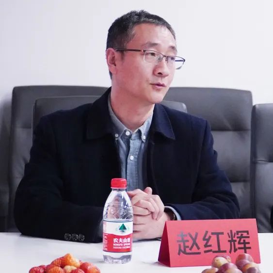 我院与郑州印之星印务有限公司共建省级大学生校外实践教育基地揭牌 我院与郑州印之星印务有限公司共建省级大学生校外实践教育基地揭牌