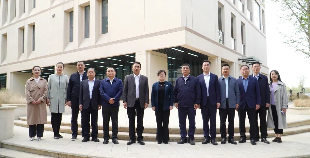 中牟县委书记丁文霞一行到我院调研 中牟县委书记丁文霞一行到我院调研