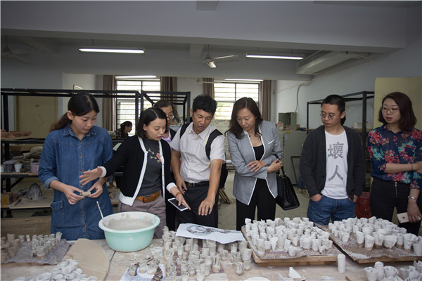 台湾亚太创意技术学院练卜鸣副主任一行莅临我院参观访问