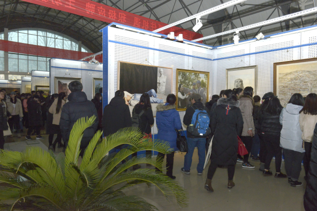 河南省高校美术教师绘画作品展开幕式暨座谈会在我院举办
