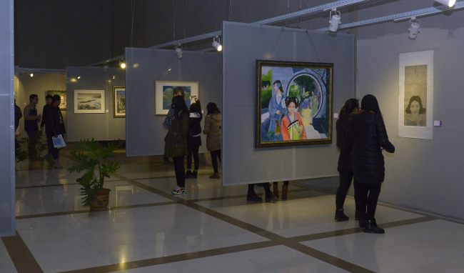 河南省高校美术教师绘画作品展开幕式暨座谈会在我院举办