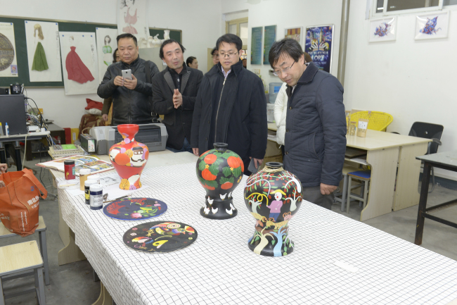 轻院检查组莅临我院开展期初检查工作