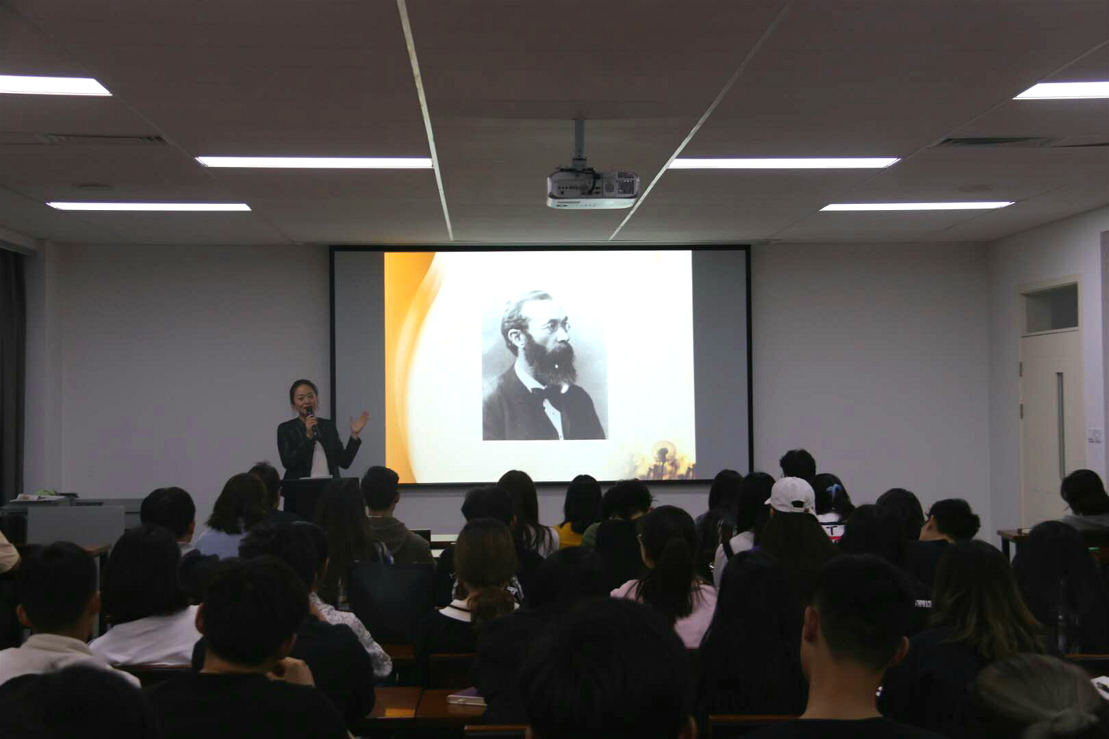 用心理学实现自我成长 ——我院举行2018年度心理健康教育周系列活动