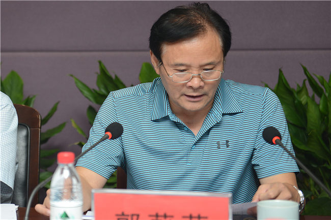河南省教育界学习贯彻习近平总书记 给中央美术学院老教授回信重要精神座谈会在我院召开