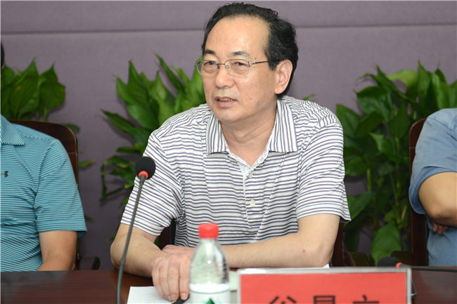 河南省教育界学习贯彻习近平总书记 给中央美术学院老教授回信重要精神座谈会在我院召开