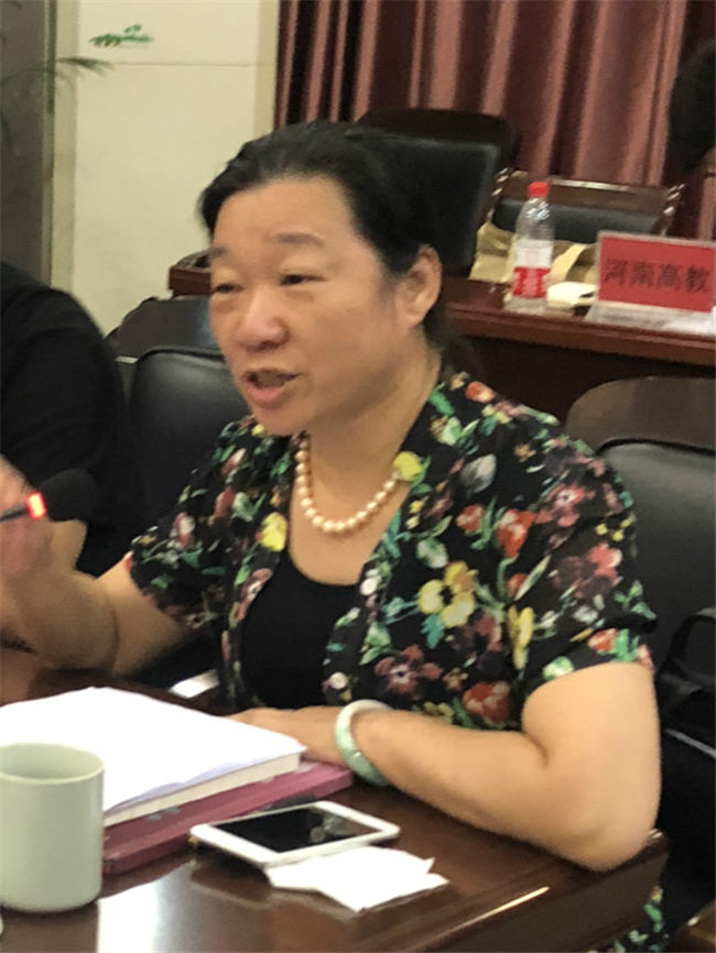 河南省教育界学习贯彻习近平总书记 给中央美术学院老教授回信重要精神座谈会在我院召开