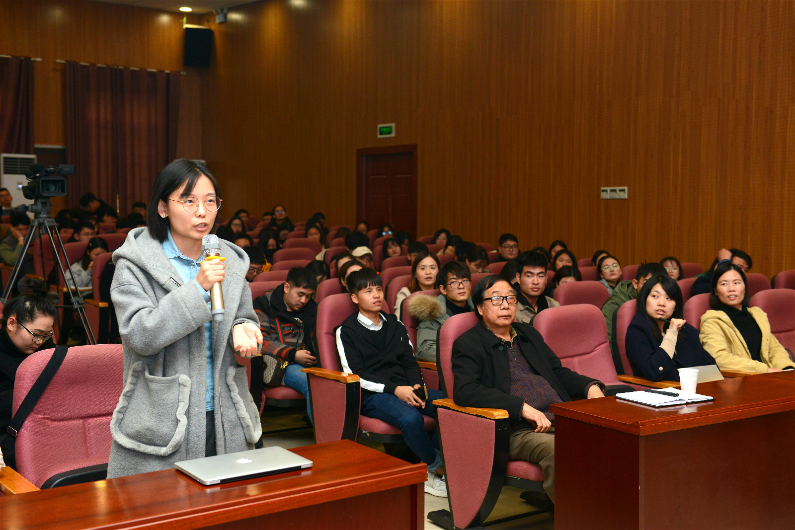 教育部高等学校设计学类专业教学指导委员会副主任林家阳教授 到我院指导讲学