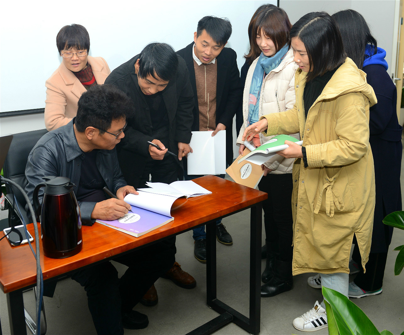 教育部高等学校设计学类专业教学指导委员会副主任林家阳教授 到我院指导讲学