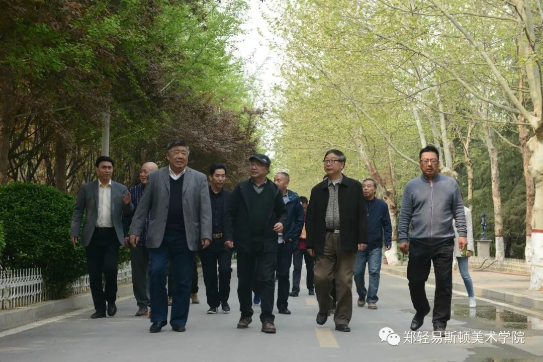 清华大学美术学院王宏剑教授应邀到我院讲学 清华大学美术学院王宏剑教授应邀到我院讲学