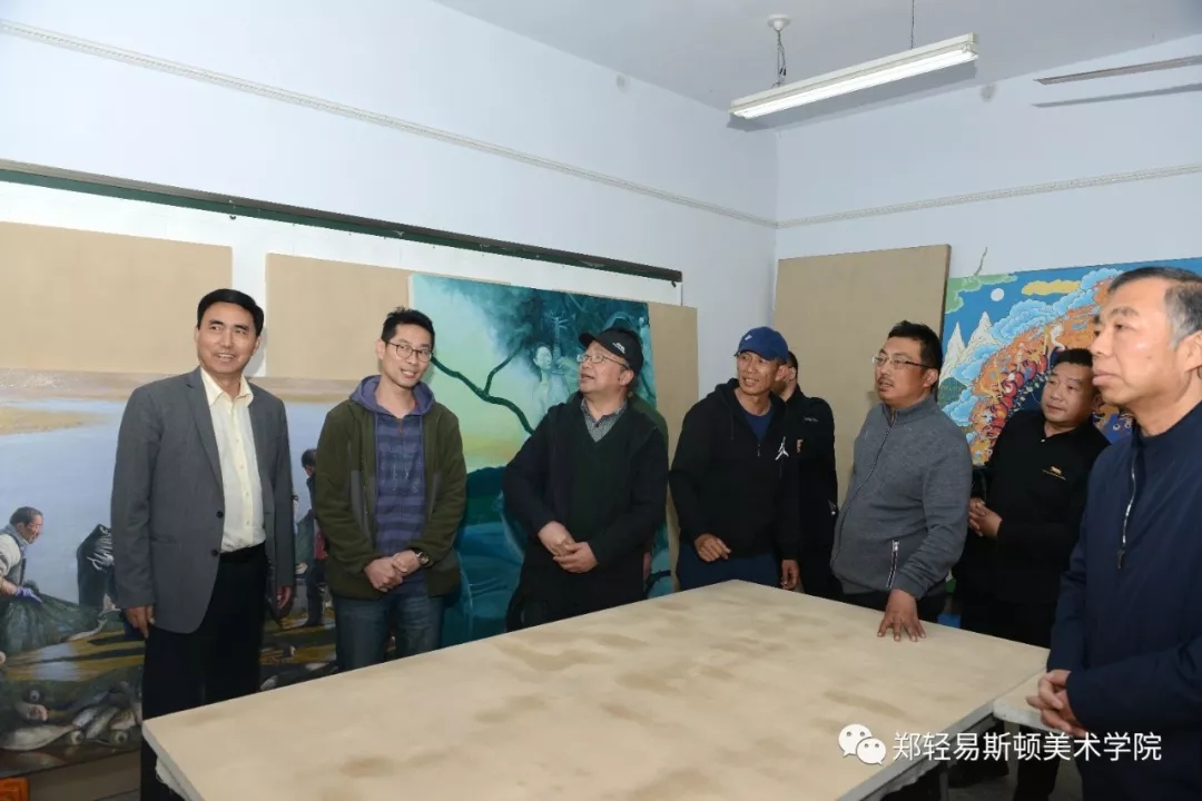 清华大学美术学院王宏剑教授应邀到我院讲学