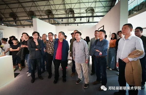 河南省美协专家团莅临我院指导备战第十三届全国美展工作