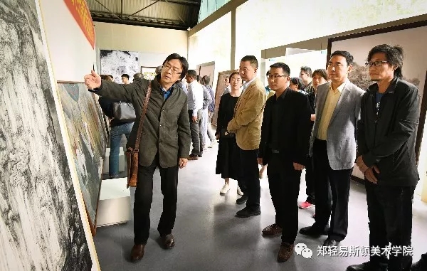 河南省美协专家团莅临我院指导备战第十三届全国美展工作