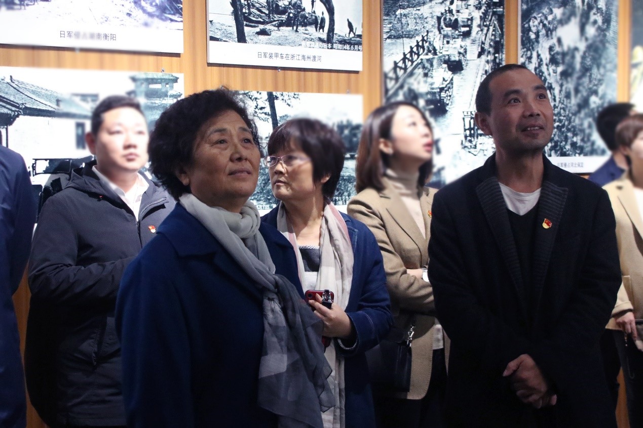 我院教工党员赴豫西抗日纪念馆开展“不忘初心、牢记使命”主题教育活动