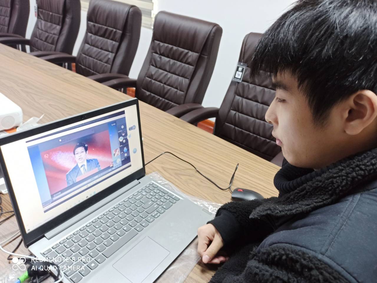 我院组织学生深入学习疫情防控思政大课内容