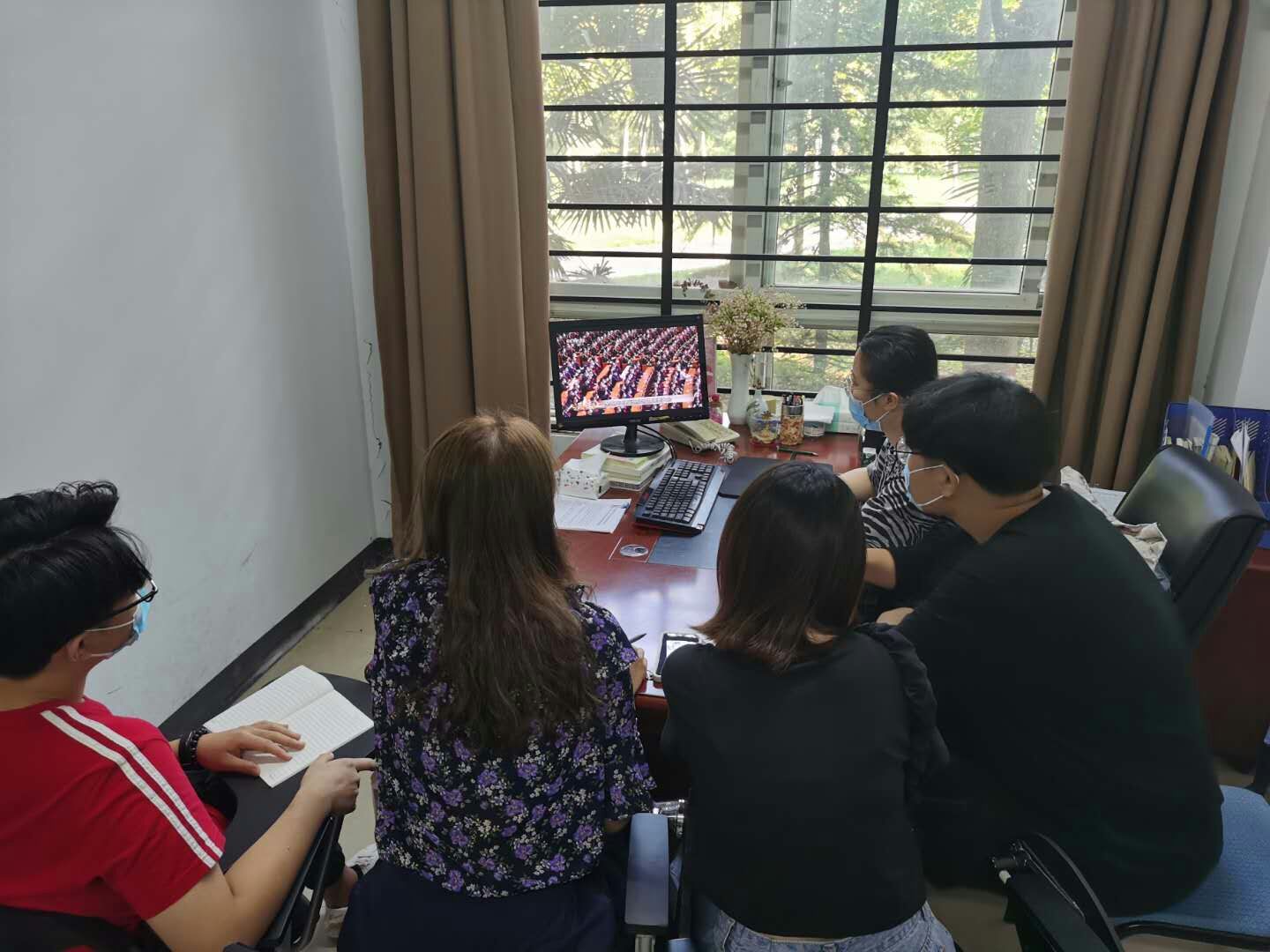 我院青年学子热议习近平总书记在全国抗击新冠肺炎疫情表彰大会上的重要讲话 我院青年学子热议习近平总书记在全国抗击新冠肺炎疫情表彰大会上的重要讲话
